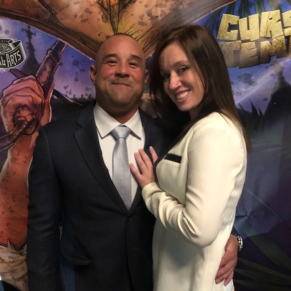 Meet your Posher, Cassandra - Picture 2 of 2